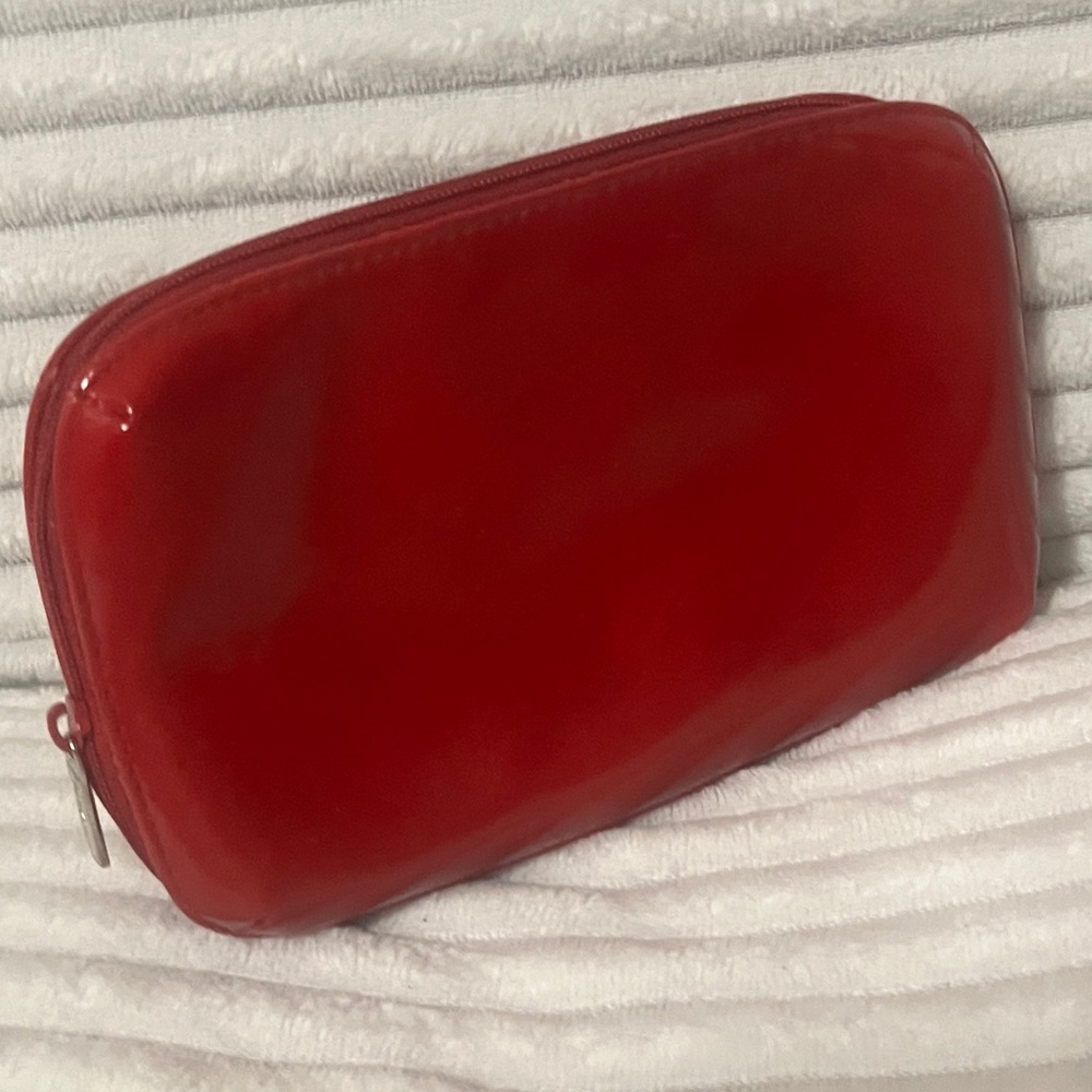 Freeze 24-7 Red and Silver Zipper Pull bag